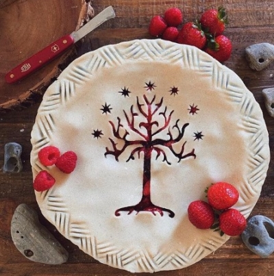 Enchanting Strawberry Pie Crust