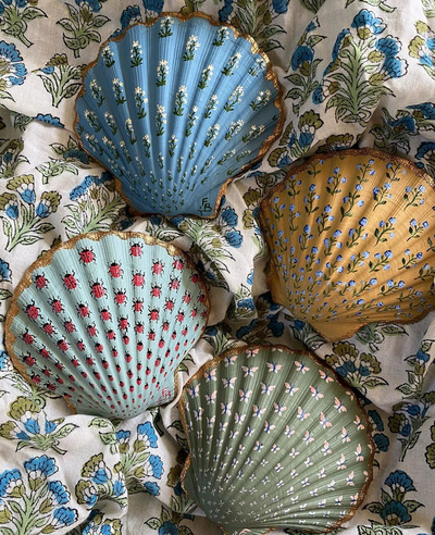 Fabricfloralspaintingonshells