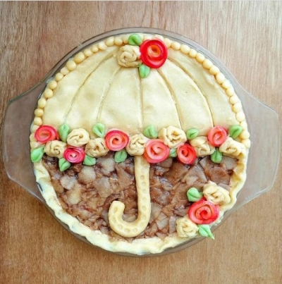 Fancy Umbrella Pie Crust Design