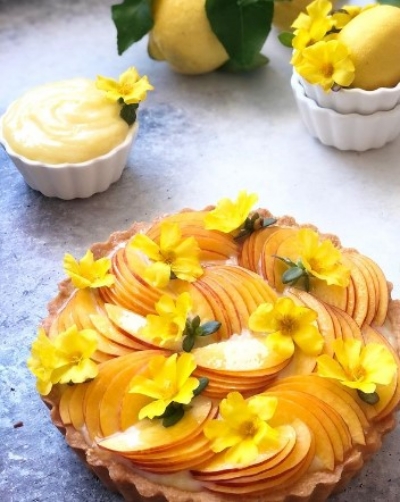 Lemon Curd and Peach Pie