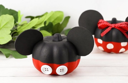 Mickey & Minnie Mouse Pumpkins