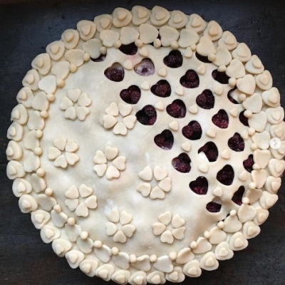 Pie Crust Design with Hearts