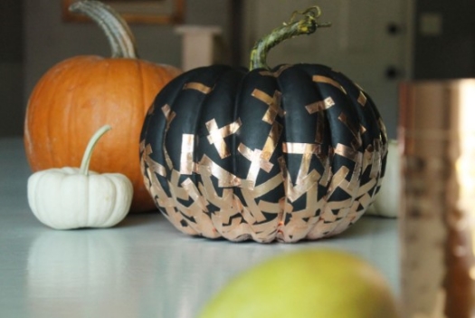 diy-confetti-pumpkin-festive-halloween