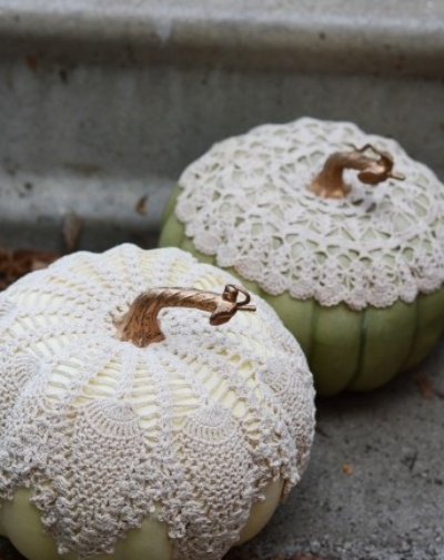 diy-doily-pumpkins