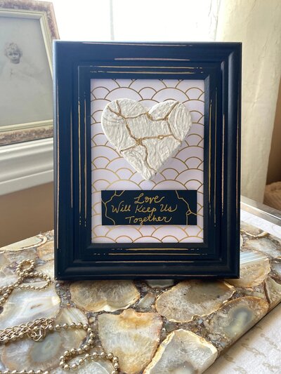 Kintsugi-heart-photo-frame