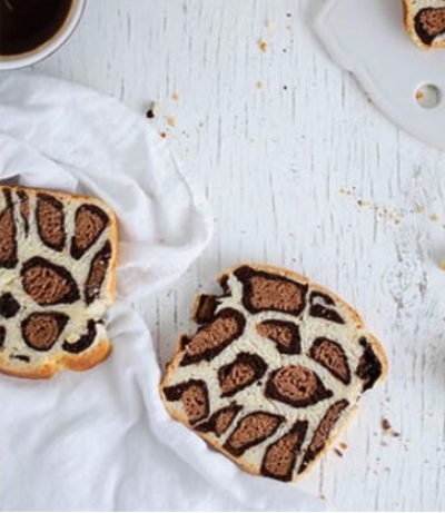 Inside the bread art