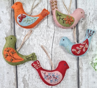 folk-birds-felt-craft-kit