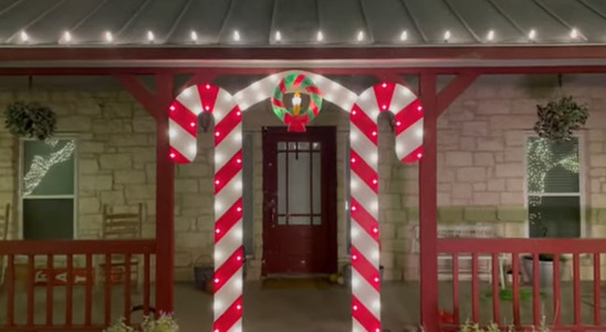 Candy-cane-archway