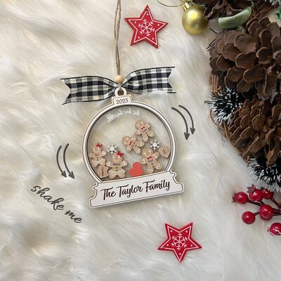 Personalized-Gingerbread-Family-Ornament