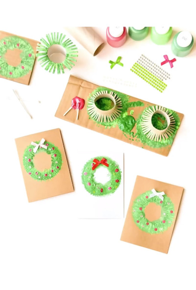 Tissue-Roll-Paper-Craft-Christmas-Card