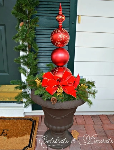christmas-ball-ornament-topiary