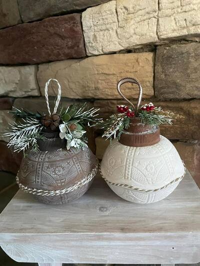 christmas-ornaments-farmhouse-from-plastic-bowls