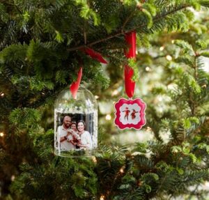 couple-photo-ornaments
