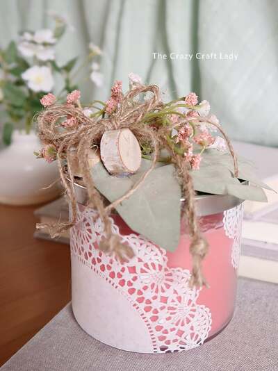 DIY-Candle-Holder-with-Paper-Doily