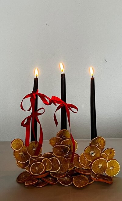 Decorating-Candle-Holder-with-dried-oranges