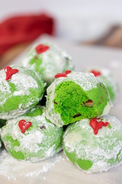Grinch-Snowball-Cookies