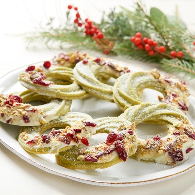 Matcha-Wreath-Cookies
