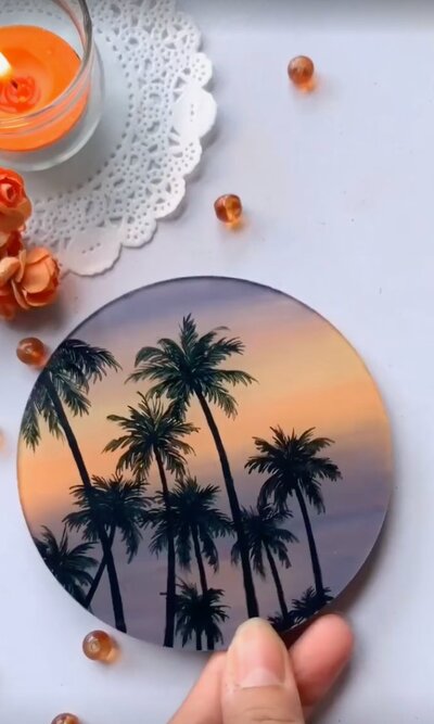 Reverse-glass-painting-on-disc