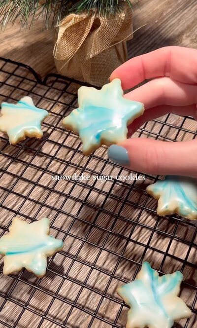 Snowflake-cookies