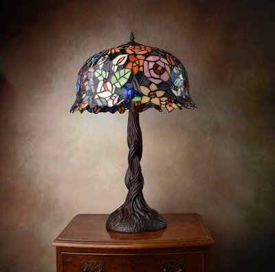 Stained-Glass-Tiffany-Lamp