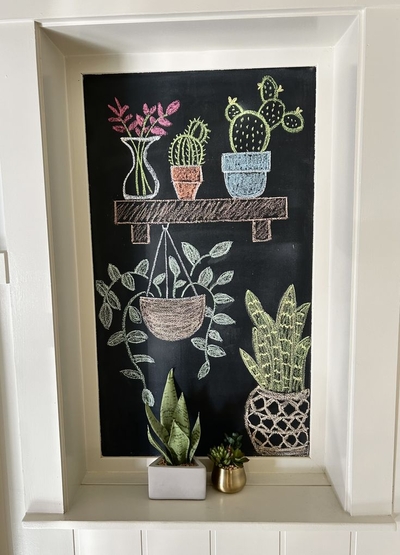 chalkboard-houseplants-art-on-wall
