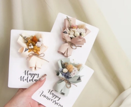 personalized-dried-flower-cards