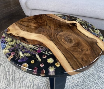 round-epoxy-table-pressed-flower-epoxy