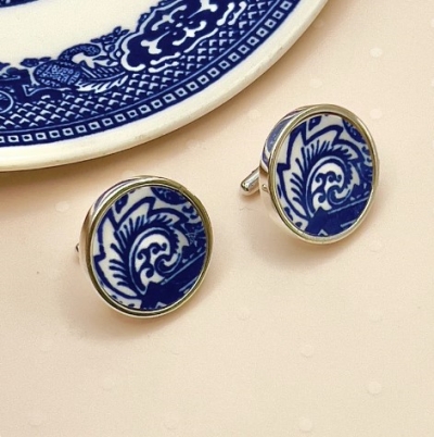 Broken plate cufflinks