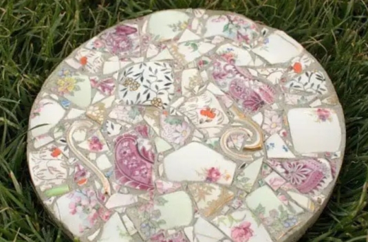 Garden Plates from Broken Plates