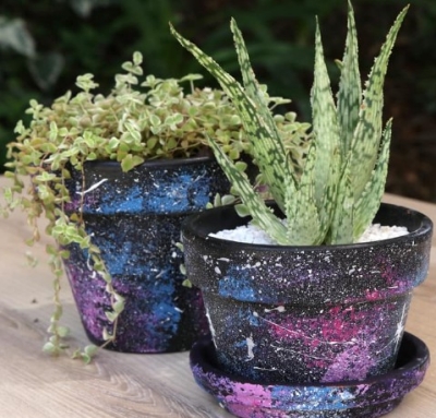 galaxy-painted-pot