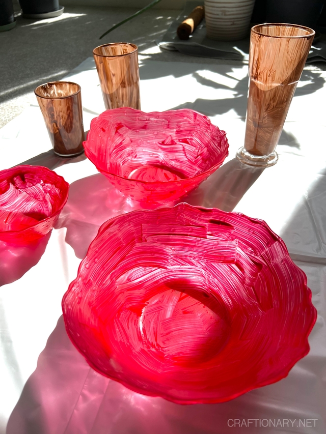 bowl-glass-vase-mushrooms-painted