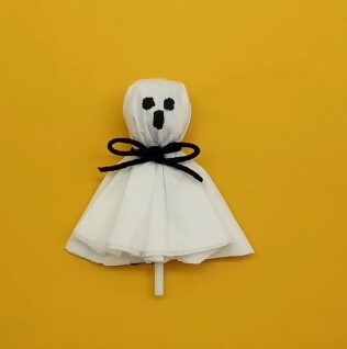 Lollipop Ghost For Halloween Craft