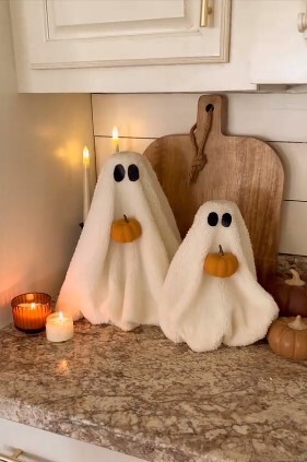 Sherpa DIY ghost with a candy baske halloween craft