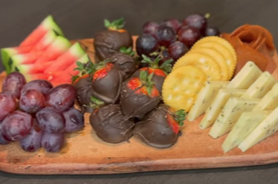 Chocolate-Covered-charcuterie-Board