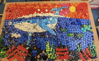 breathtaking-wall-art-with-recyclable-materials-bottle-caps