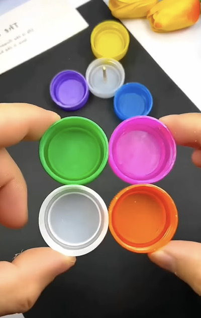 kids-bottle-cap-recycle-craft