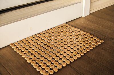 bottle-cap-floor-mat