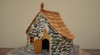 Cute-Stone-Dollhouse
