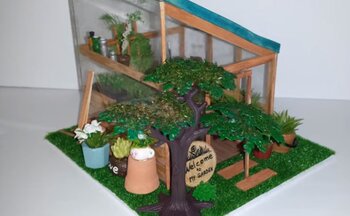 DIY-Dollhouse-Greenhouse