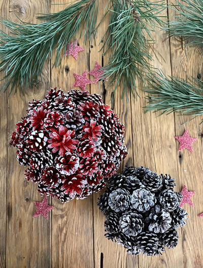 handmadecolorfulpineconeballs