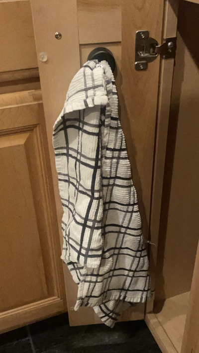 Cute-push-towel-holders
