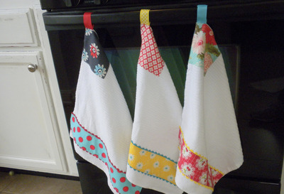 DIY-Kitchen-Towel-Hanging-Loop