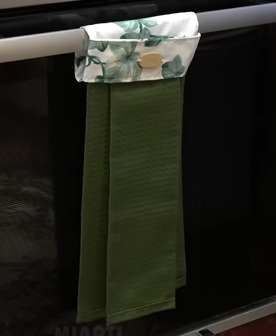 Modern-towel-holder
