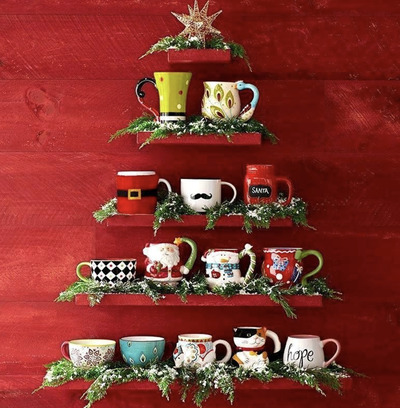 Christmas-Tree-shape-Mug-Display