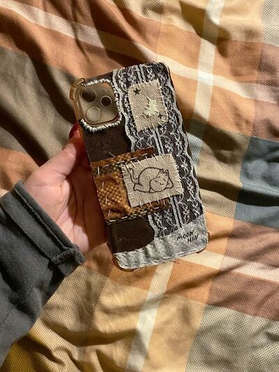 slow-stitching-phone-case-insert