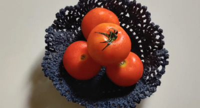 Crochet-Doily-Baskets