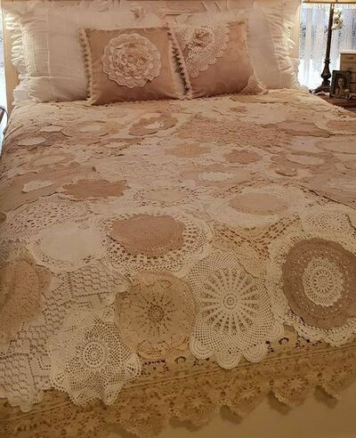 crochet-doil-Crocheted-Doily-Bedspread