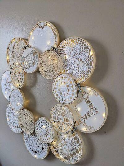 crochet-doilies-Crochet-Doily-Wreaths