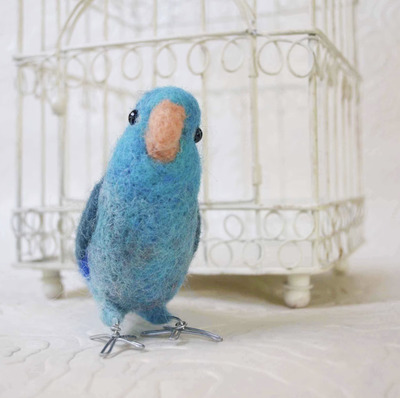 needle-felting-Blue-Pacific-Parrotlet