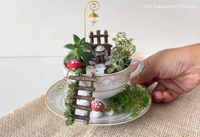 DIY-miniature-Fairy-Garden-in-a-recycled-teacup